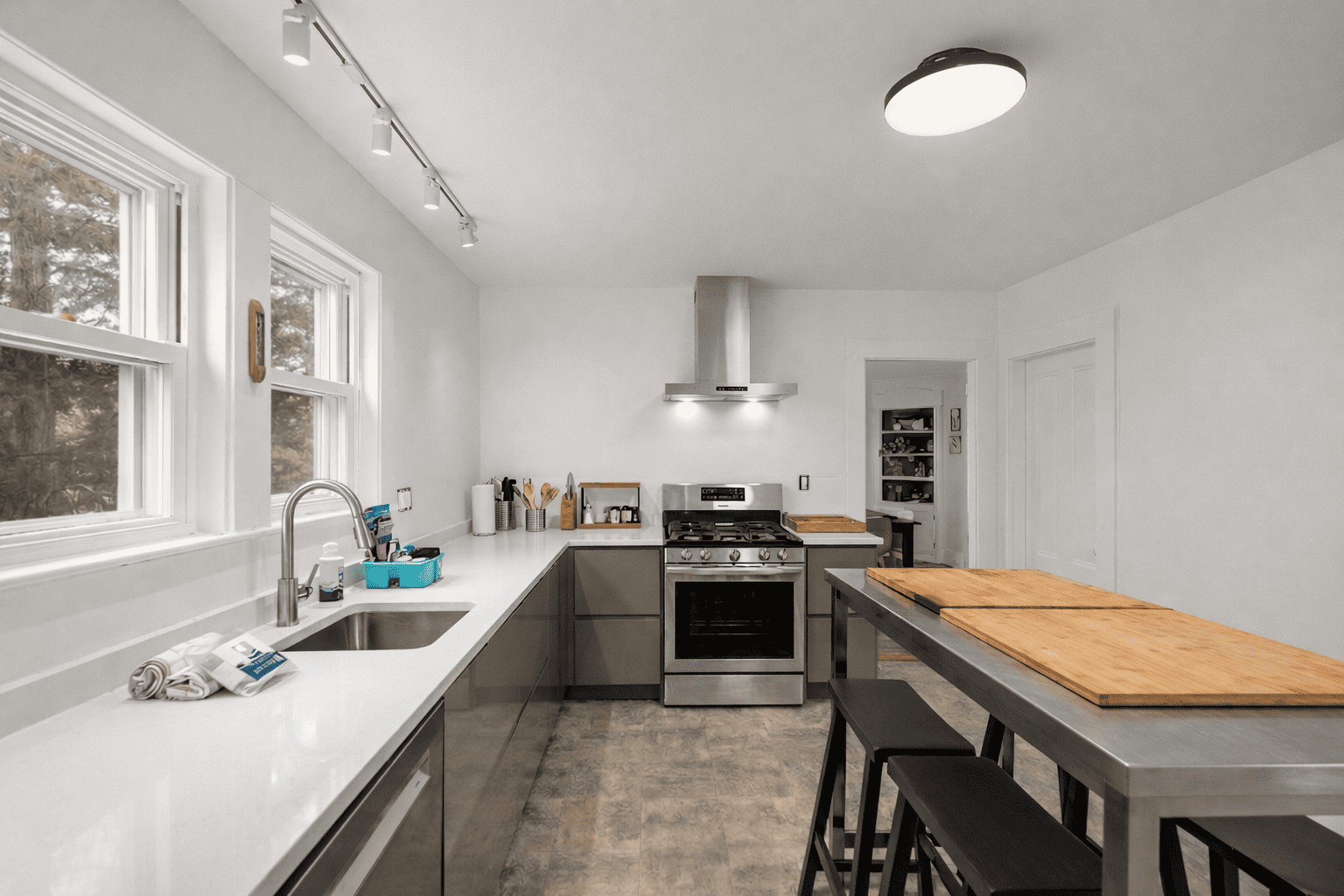 The fully equipped kitchen is perfect for effortless meals at home..