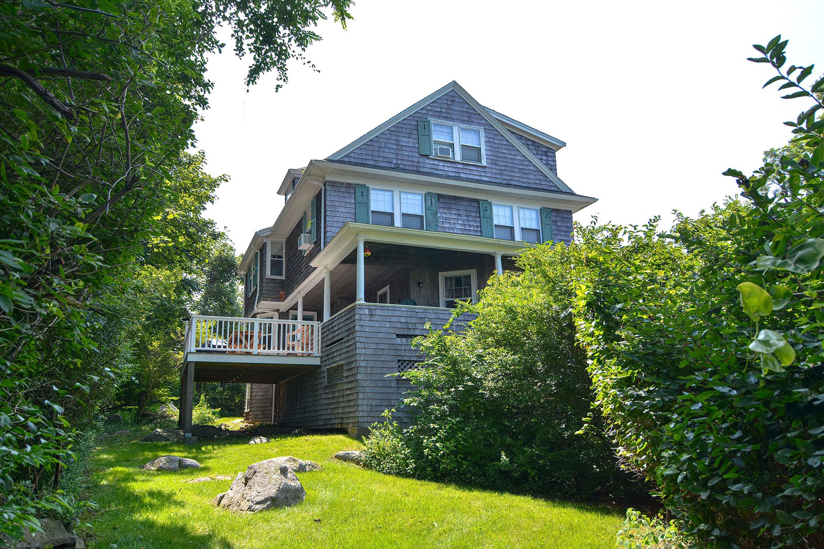 Another exterior view of Golden Sands.