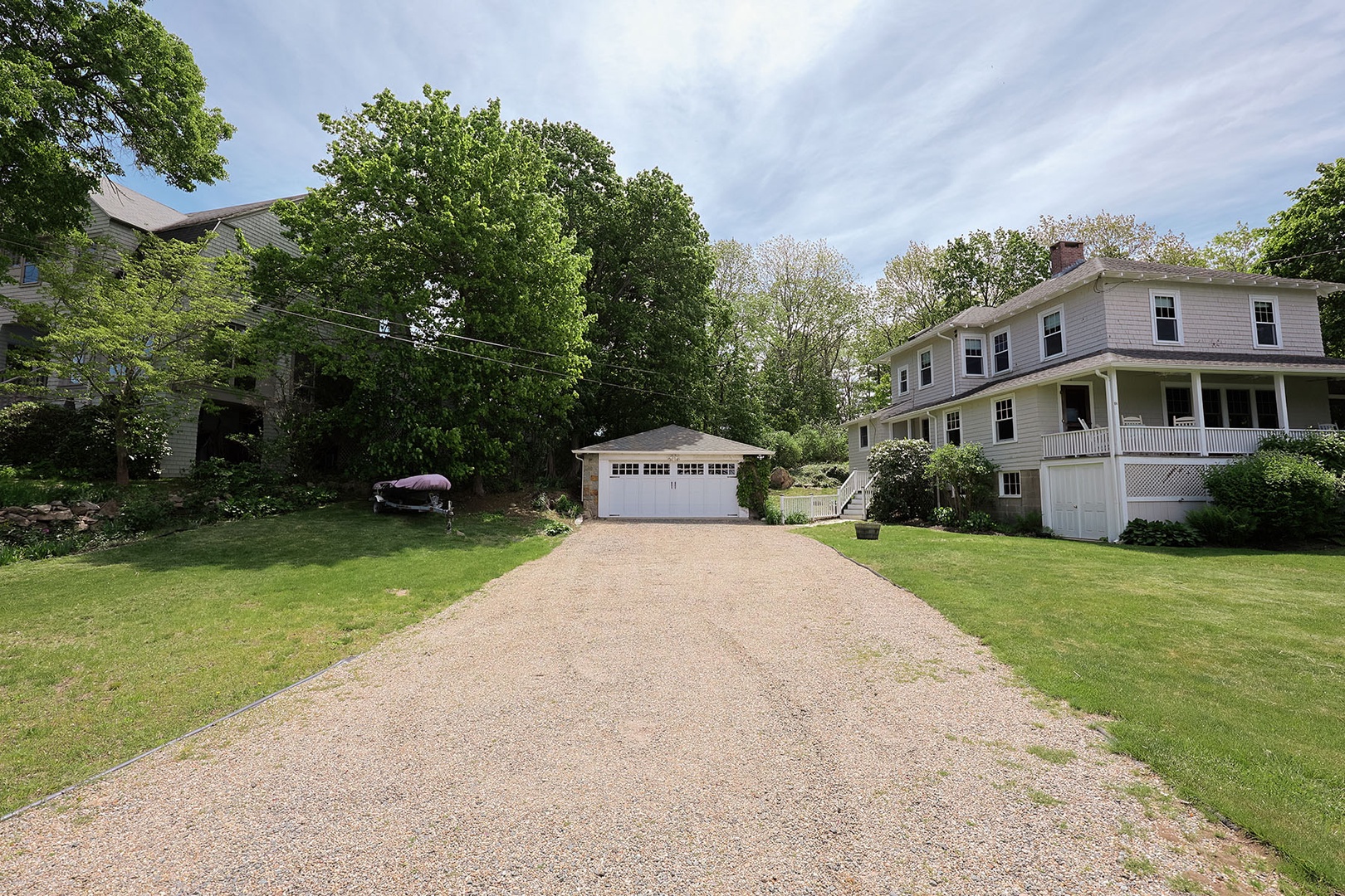 Driveway and extra parking