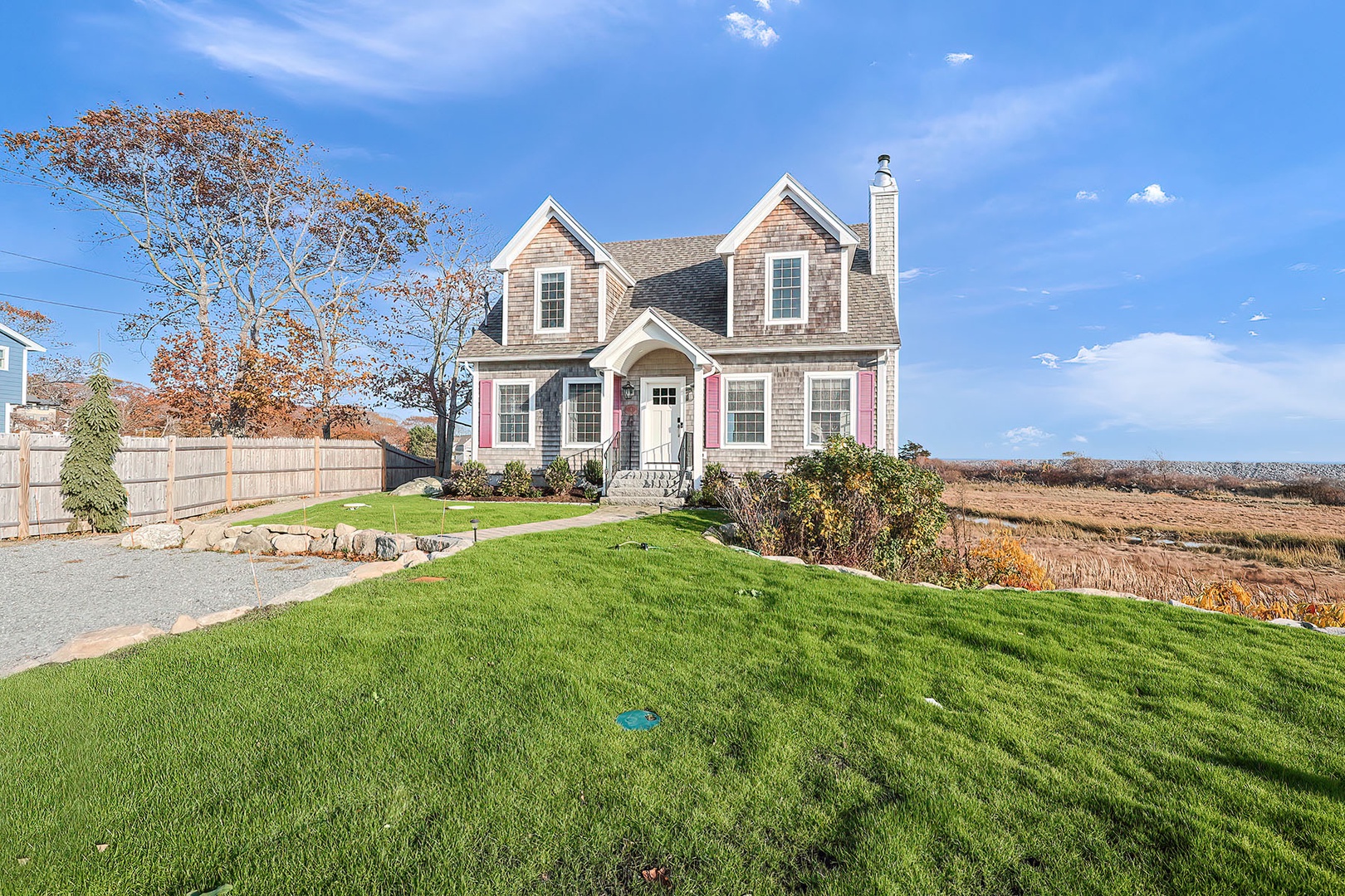 Front of Cape Hedge House.