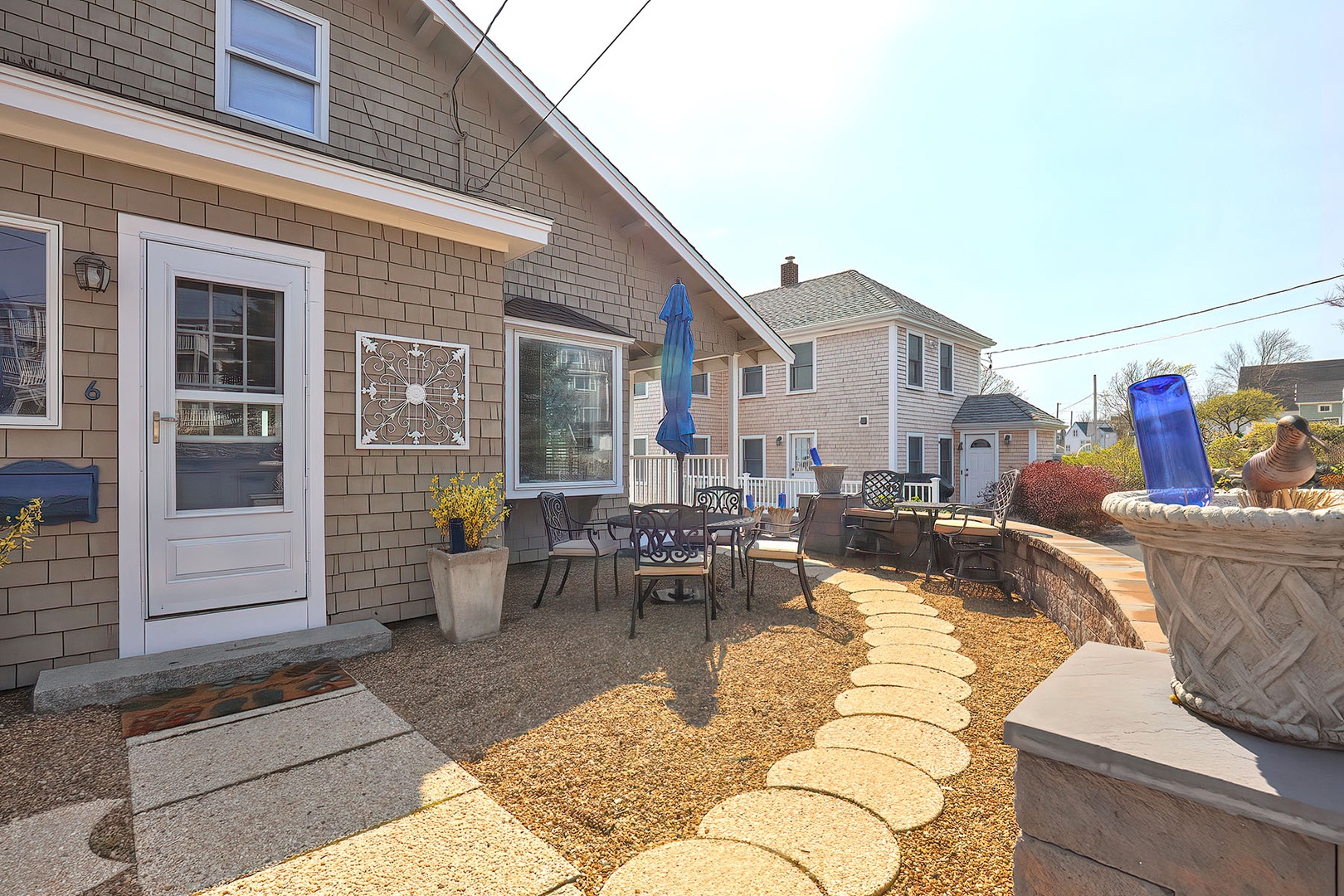Front patio dining area.