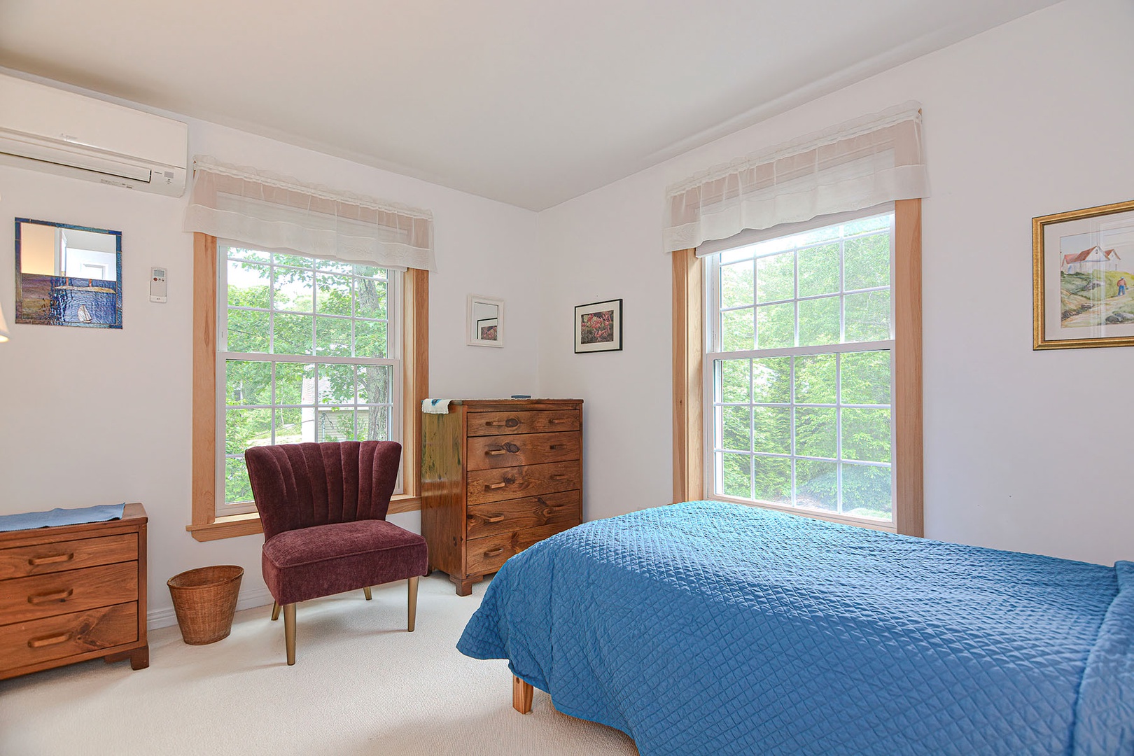 This upstairs bedroom with a Twin bed and A/C.