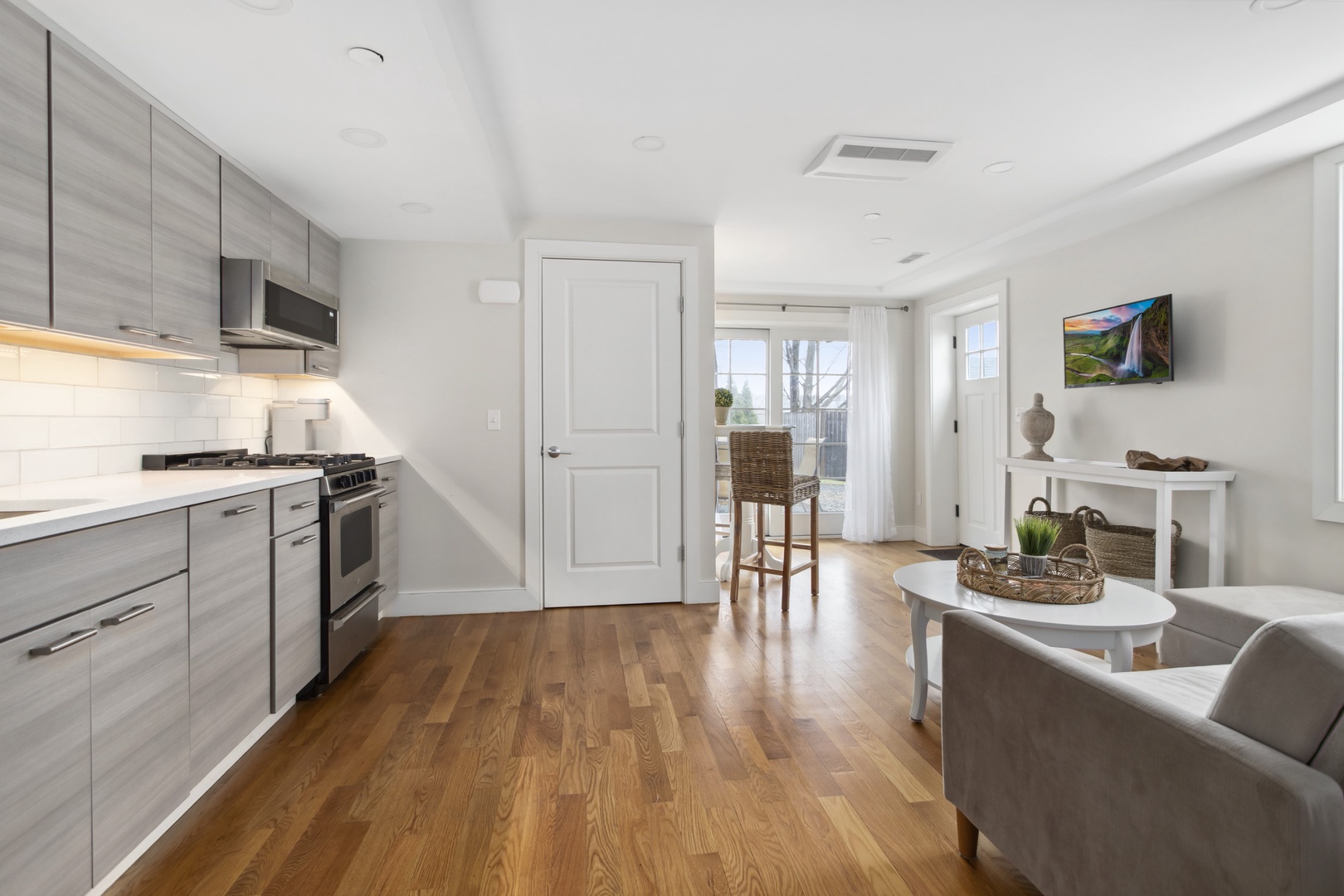 Open concept kitchen and dining room