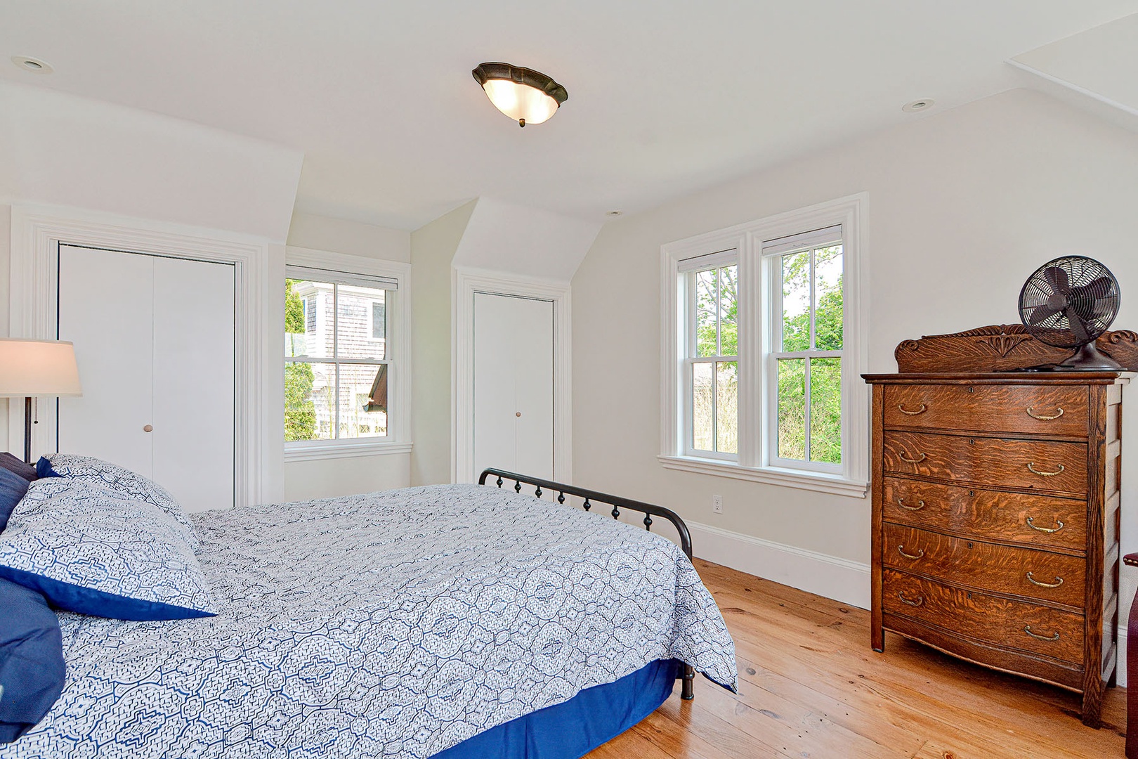 Second queen bedroom with view