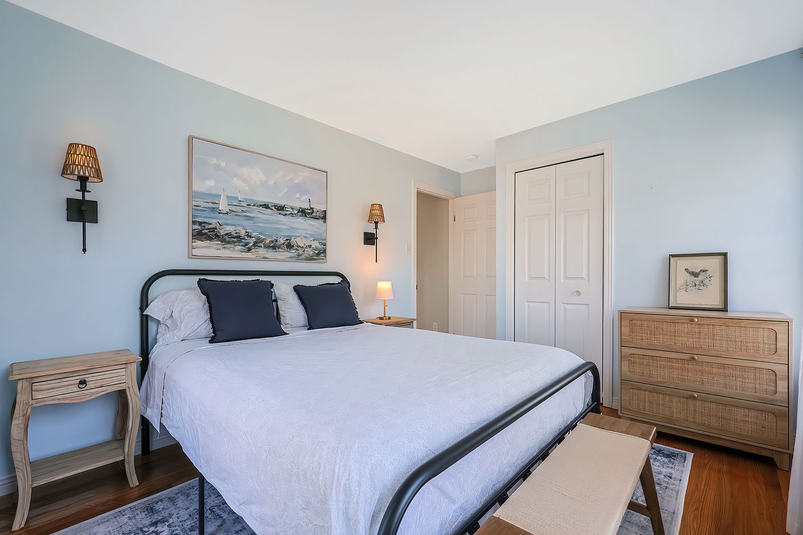 First floor Queen bedroom.