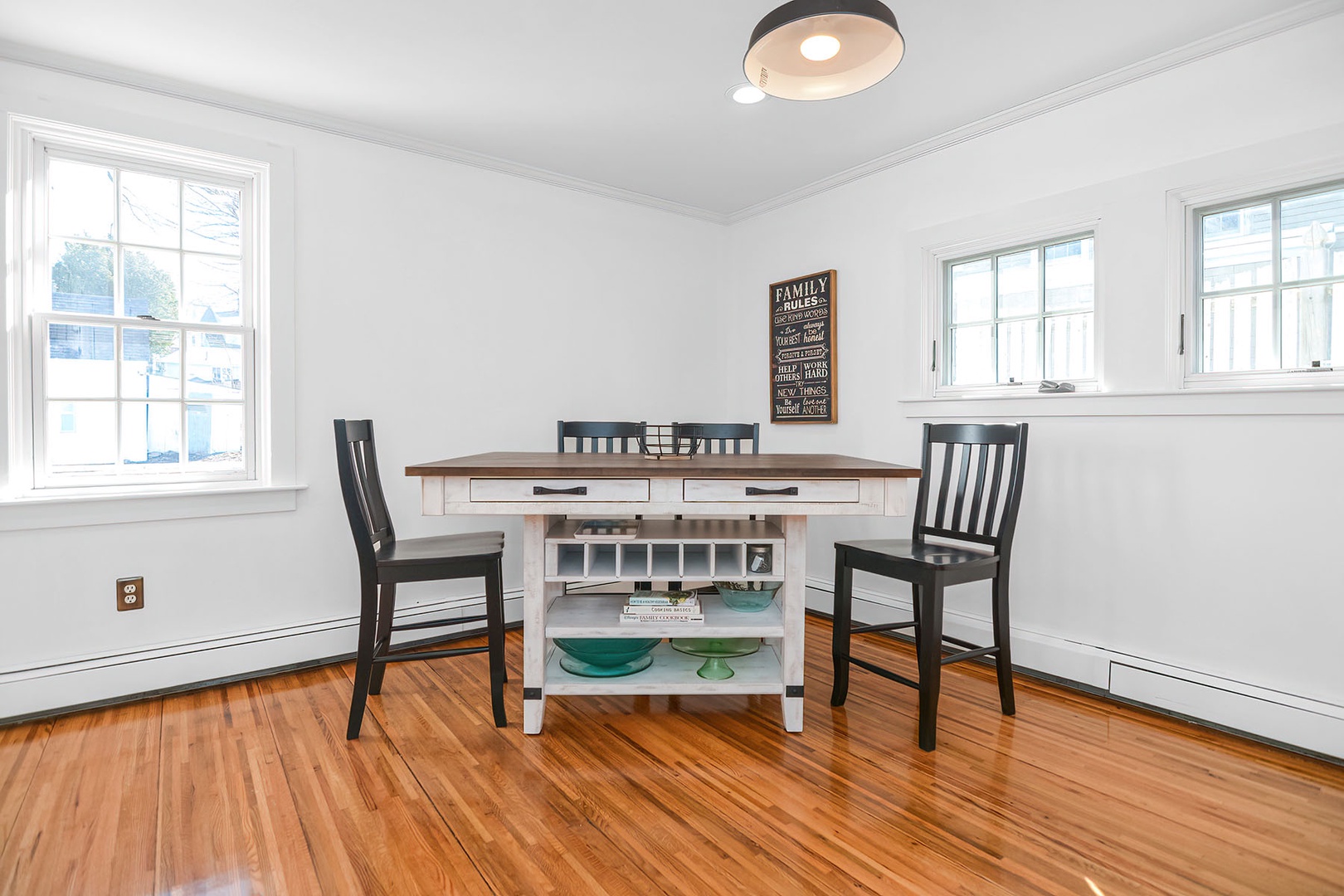Breakfast nook.