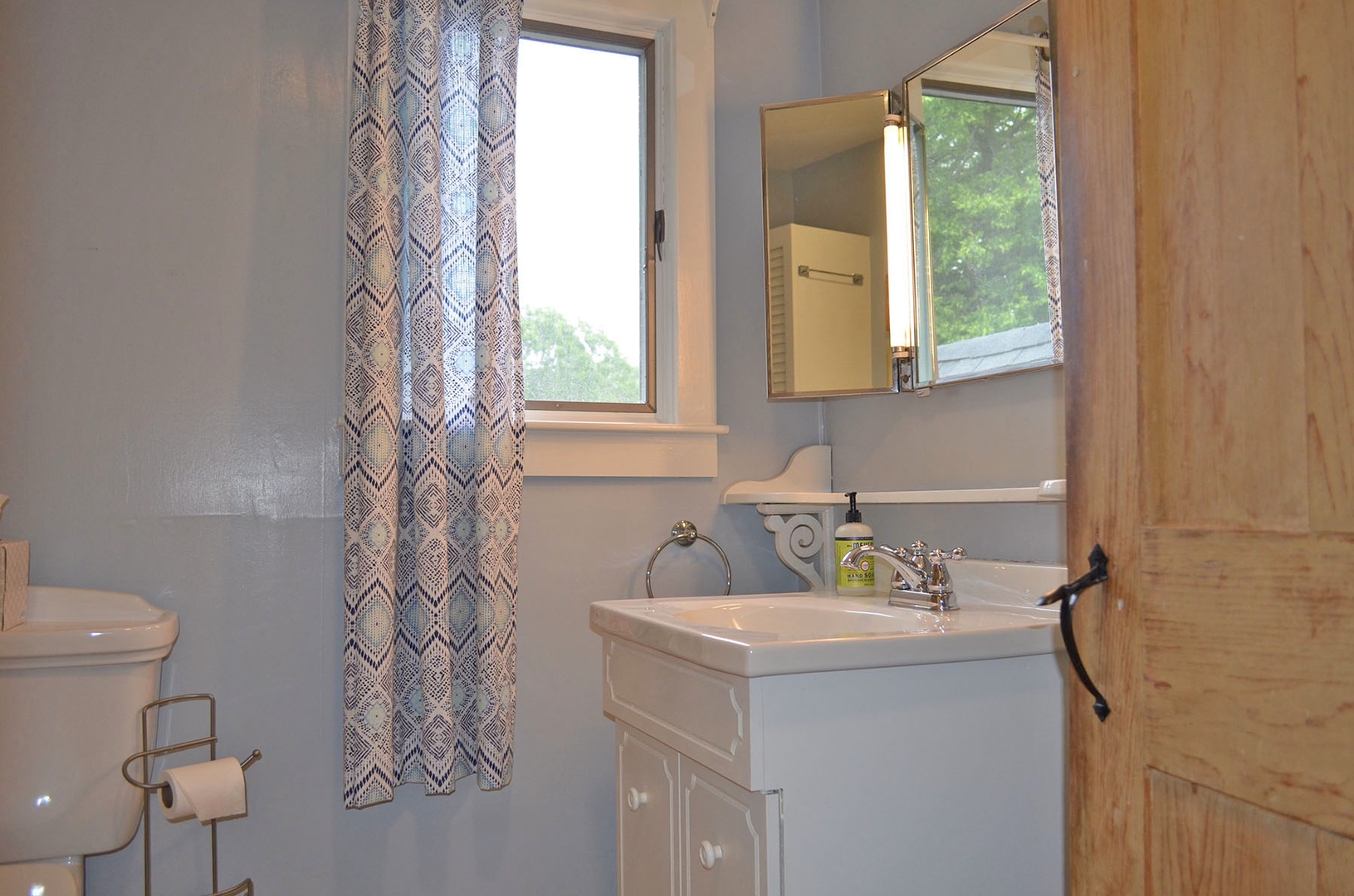 The vanity in the second floor full bath.