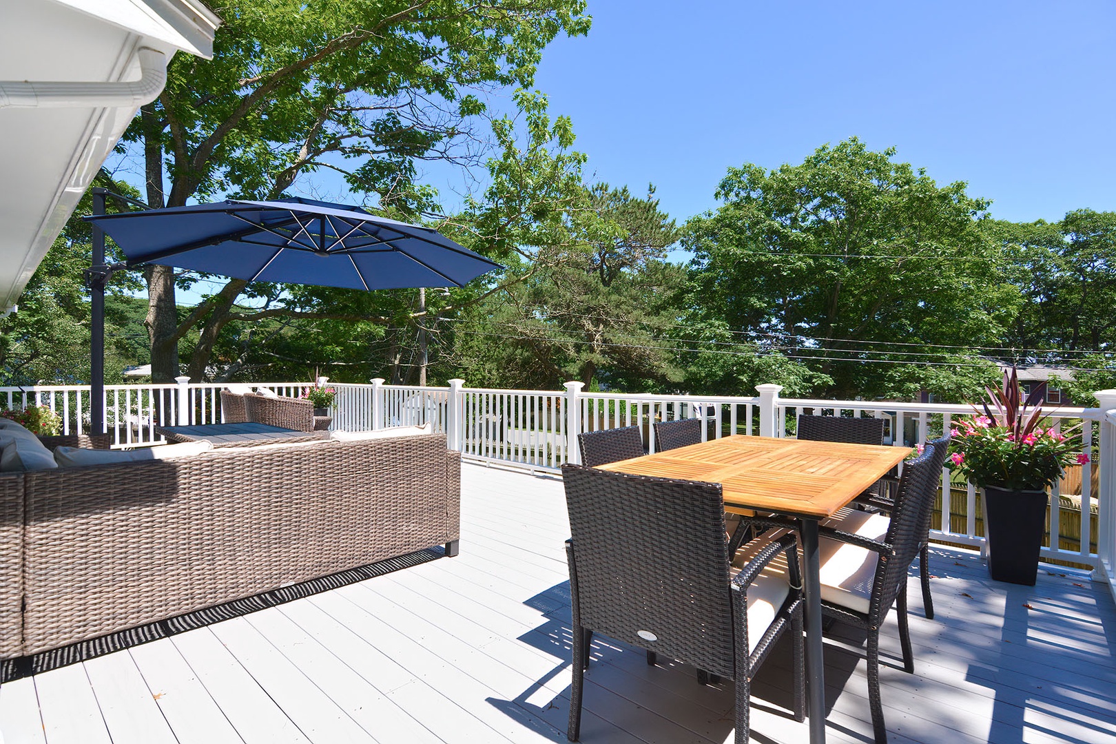 Breakfast with a side of sunshine on the deck.