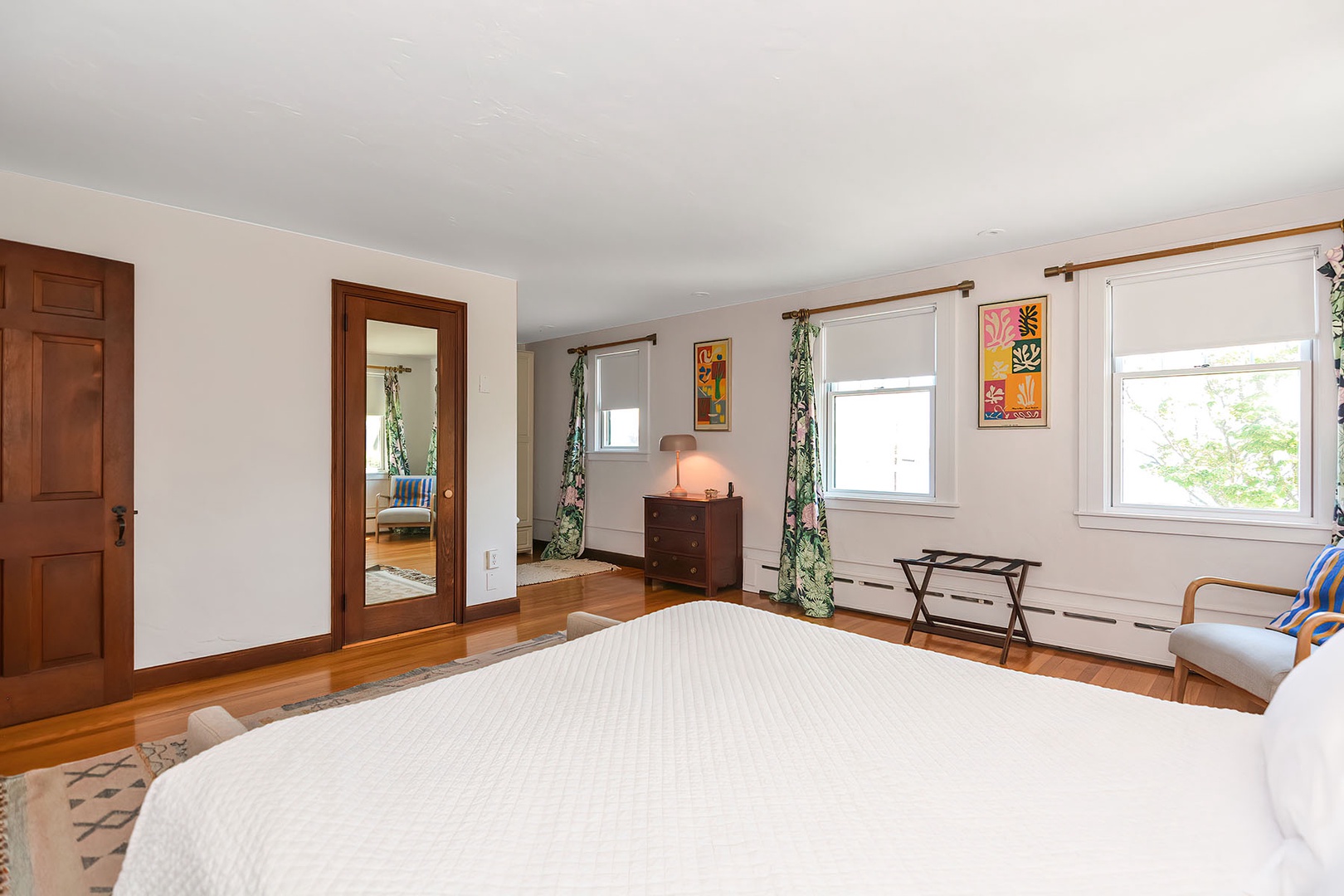 Bedroom 3: Spacious primary bedroom.