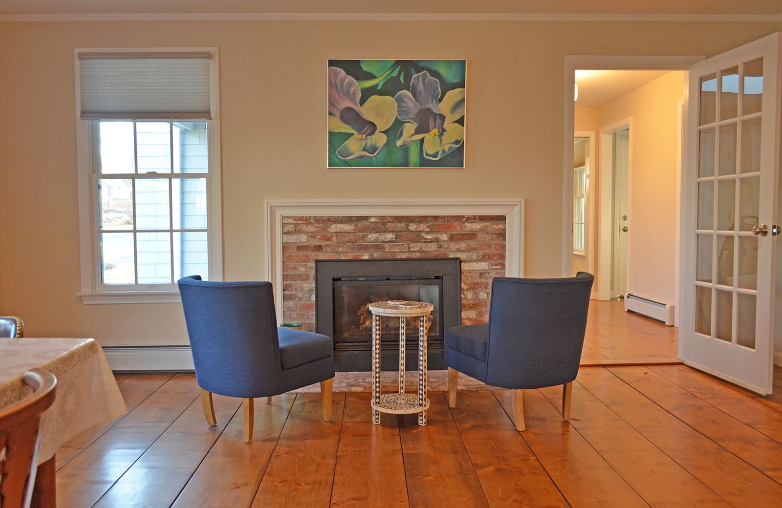 A cozy sitting area in the dining room.