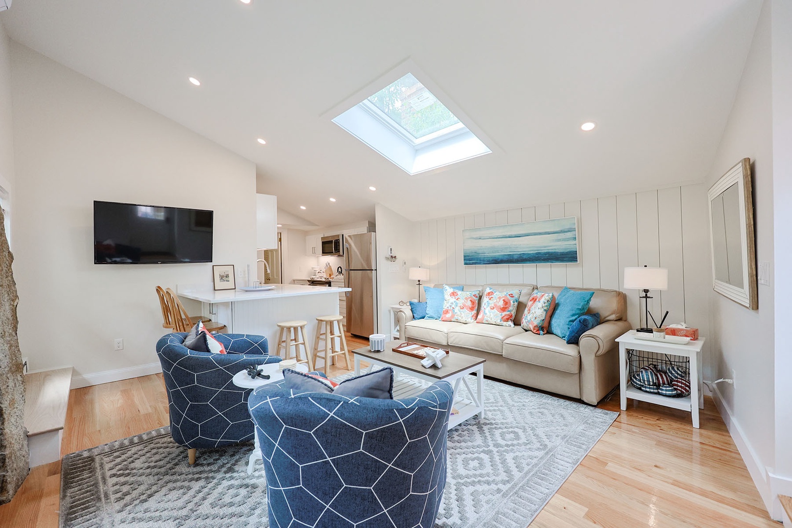 The sofa bed offers a King-sized Tempur-Pedic mattress.