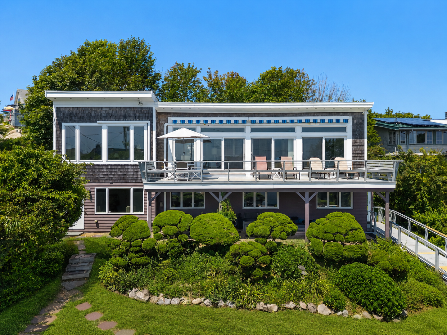 Front view of the house.