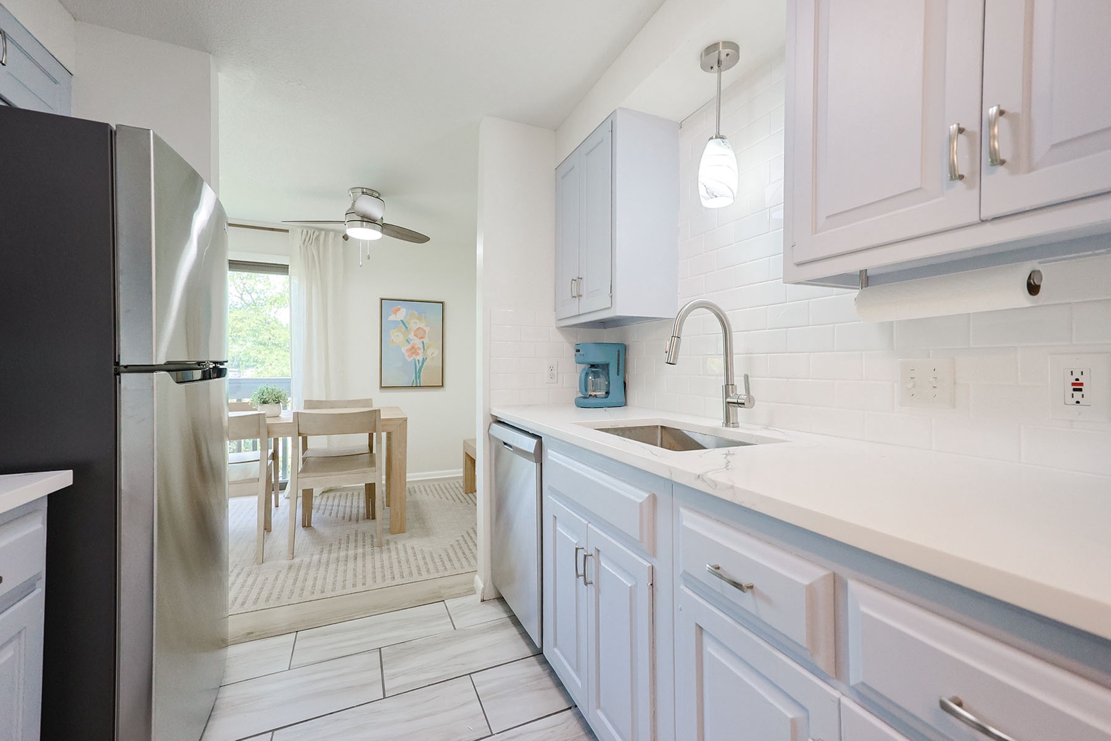 Another view of the kitchen.