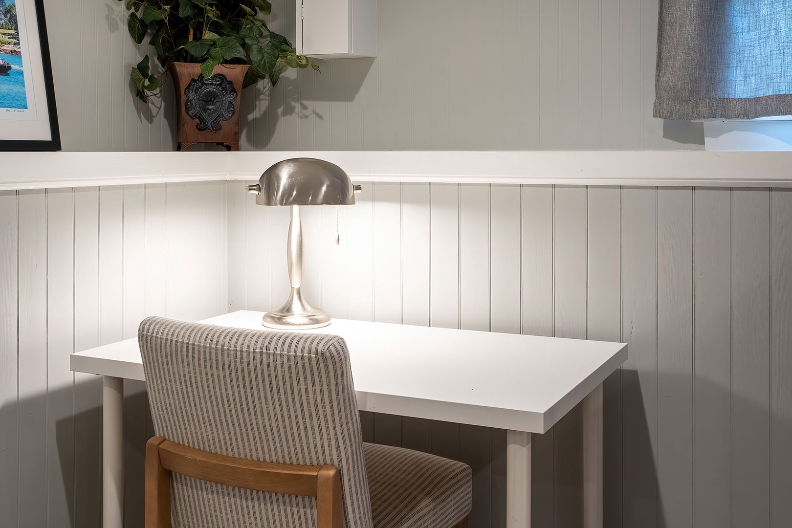 Small desk