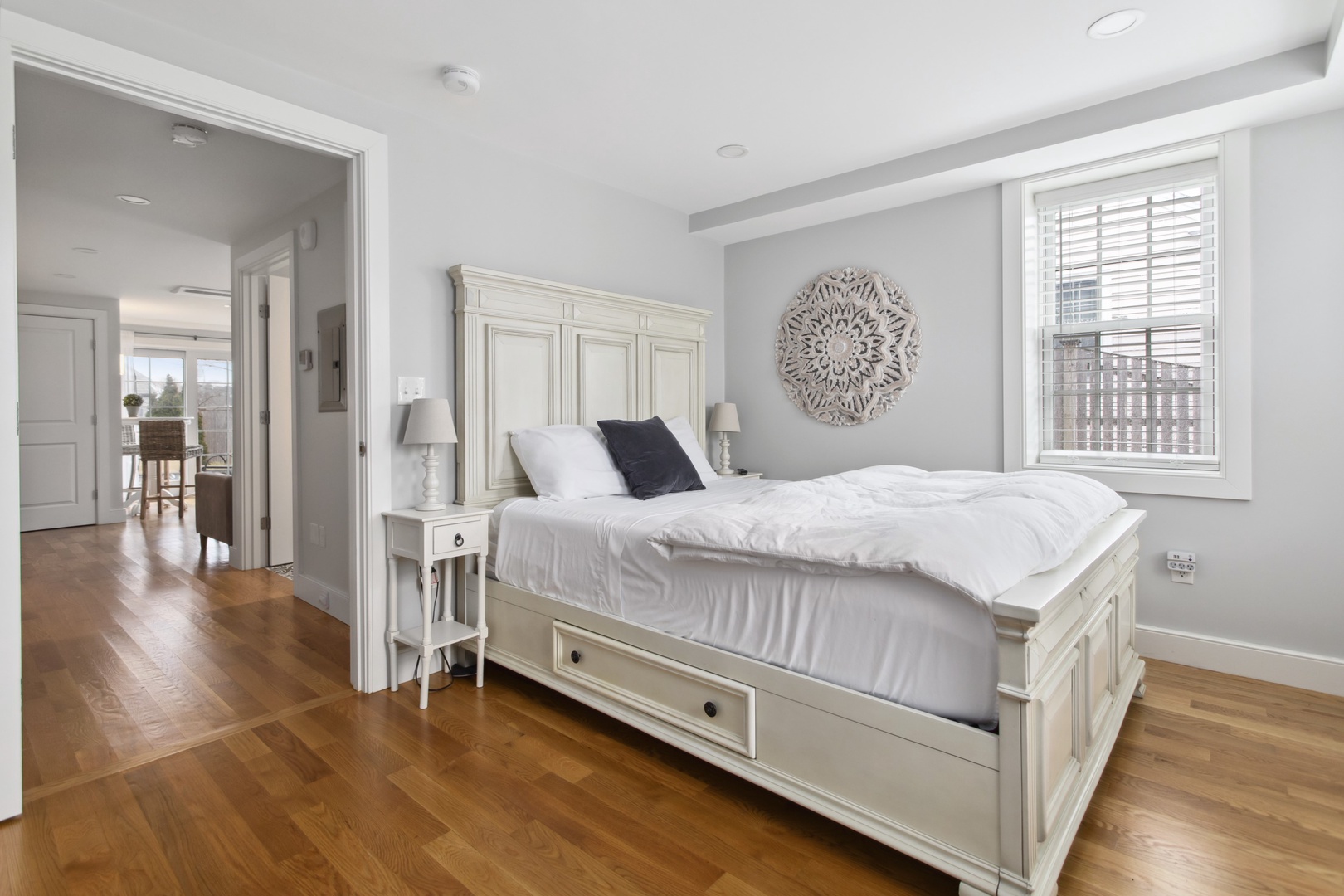 First floor queen bedroom