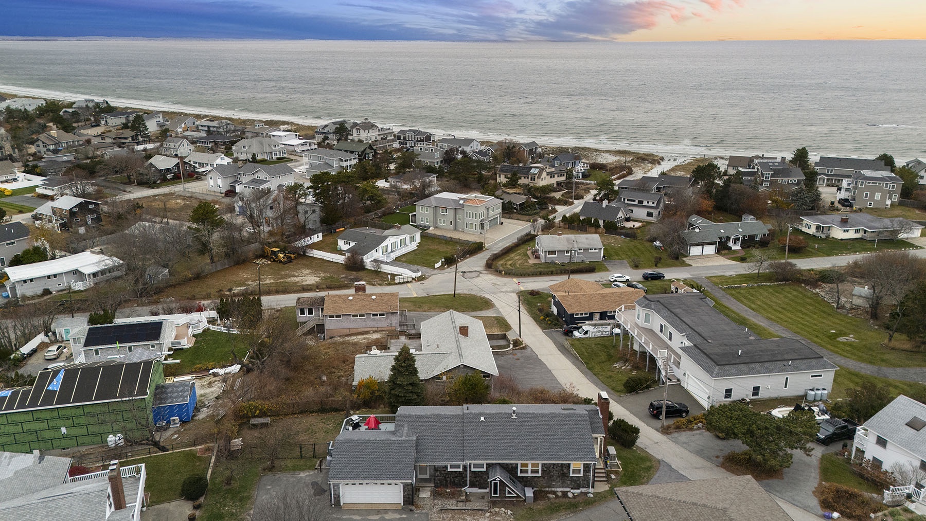 Bird's eye view of the house and the scenery.