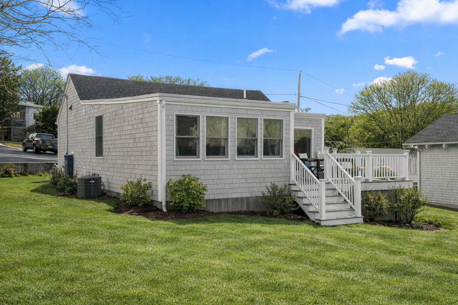 Another view of the house.