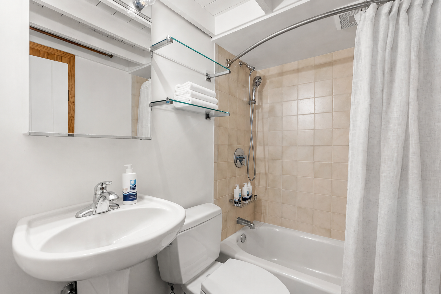 The full-bathroom on the first floor.