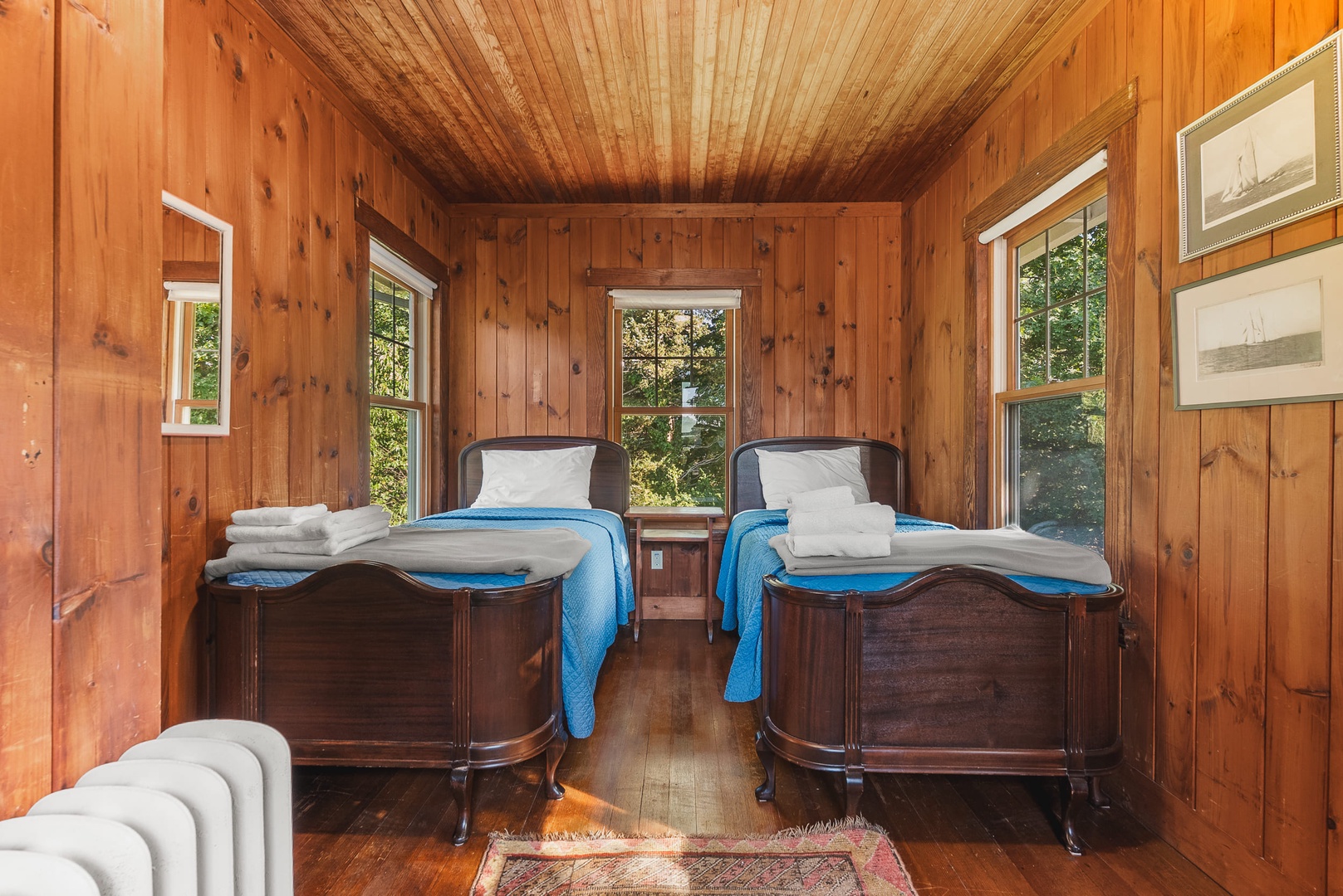 Second Twin Bed room with 2 twin beds