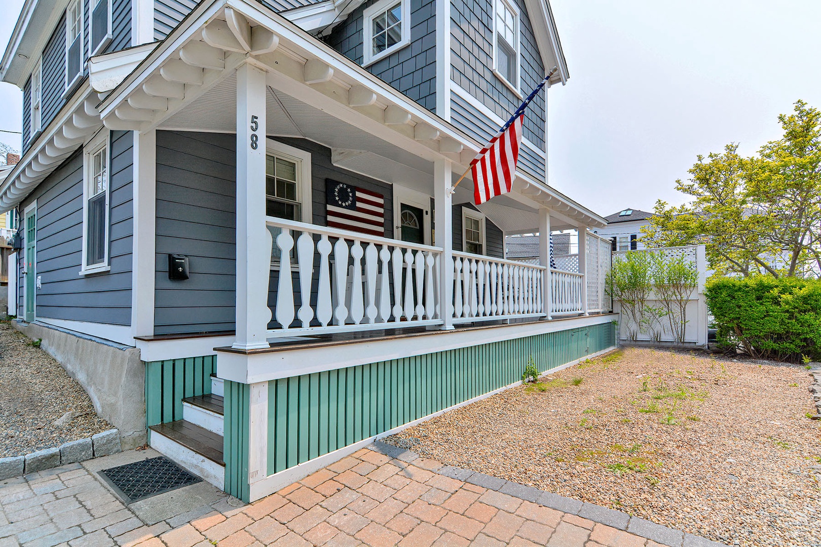 Parking area at the front of the house.