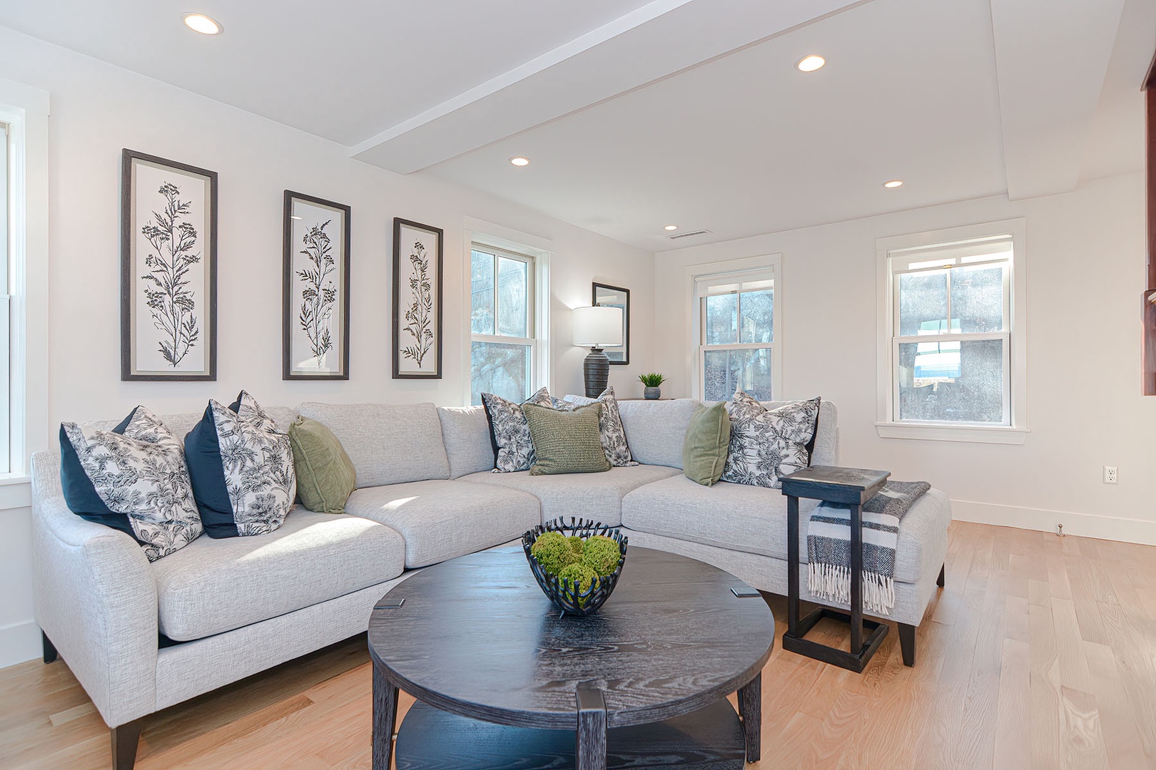 Living room with large section couch.