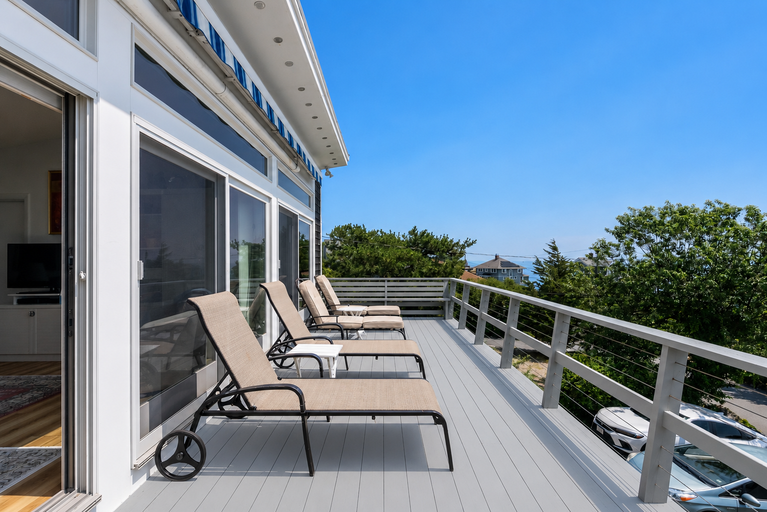 The ocean view deck.