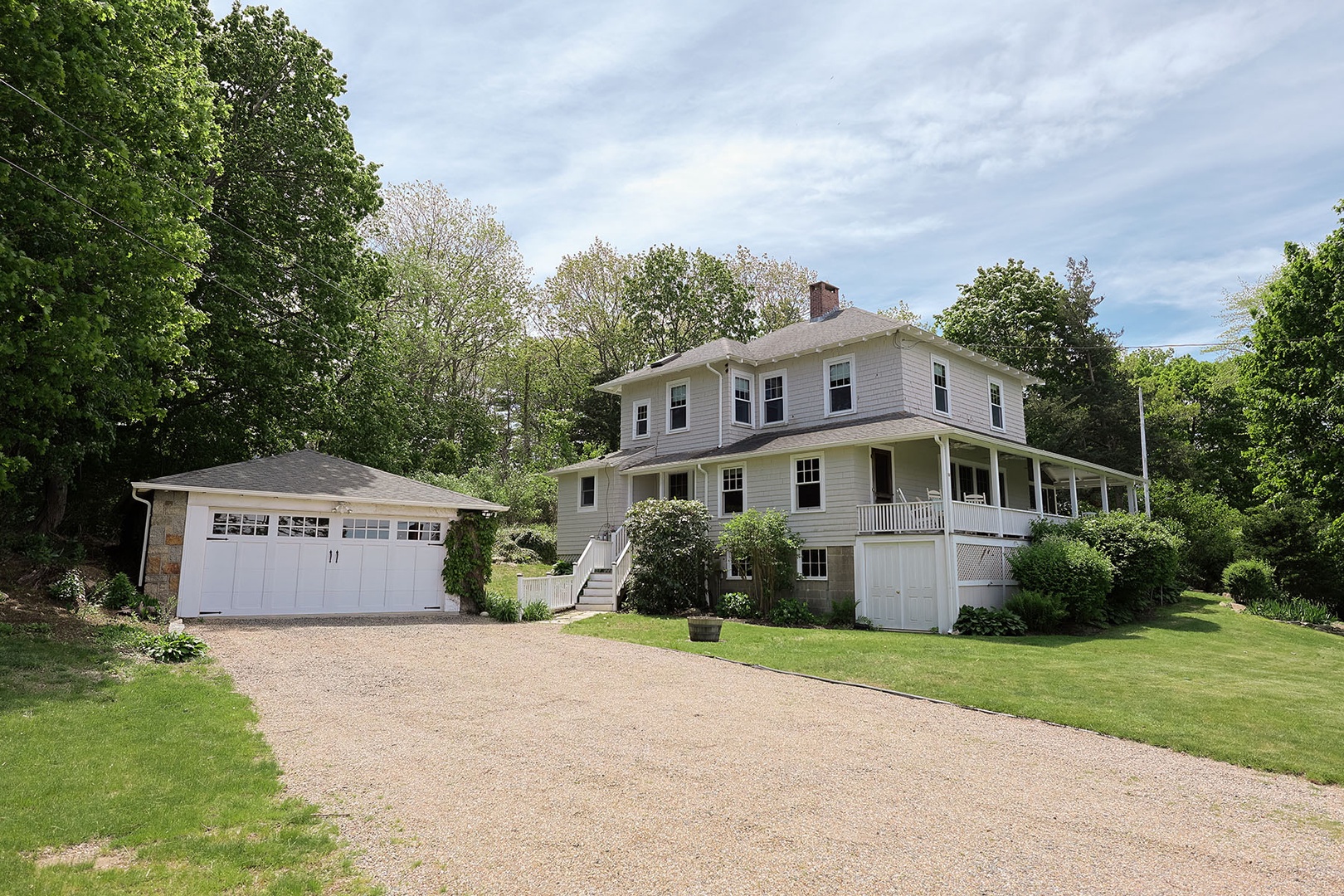House with Garage