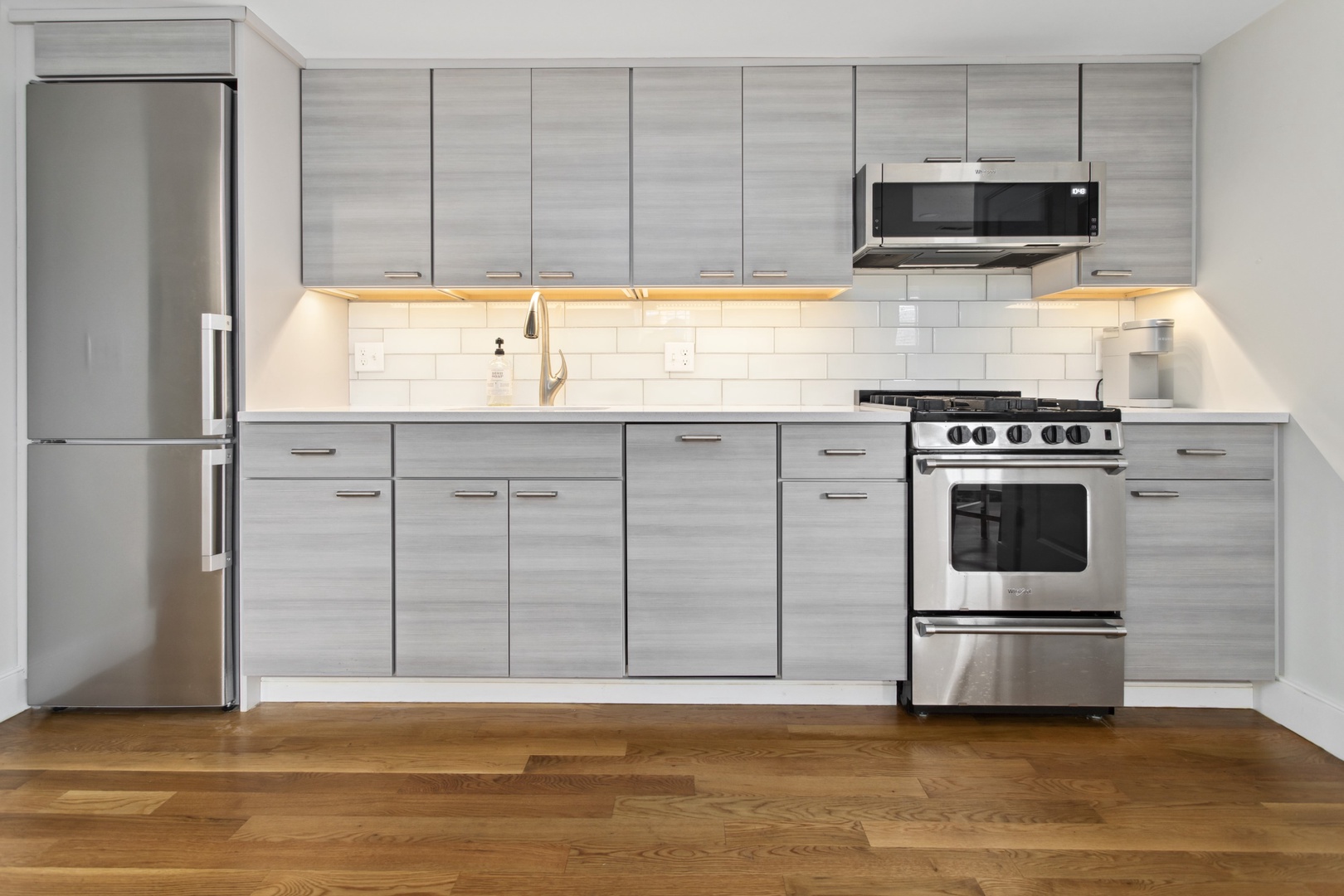 Modern kitchen