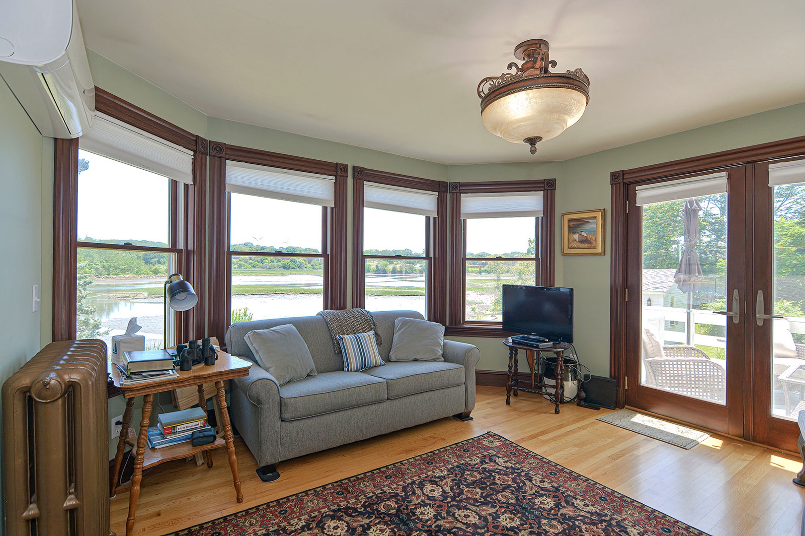 Comfortable sleeper sofa and views in the living room