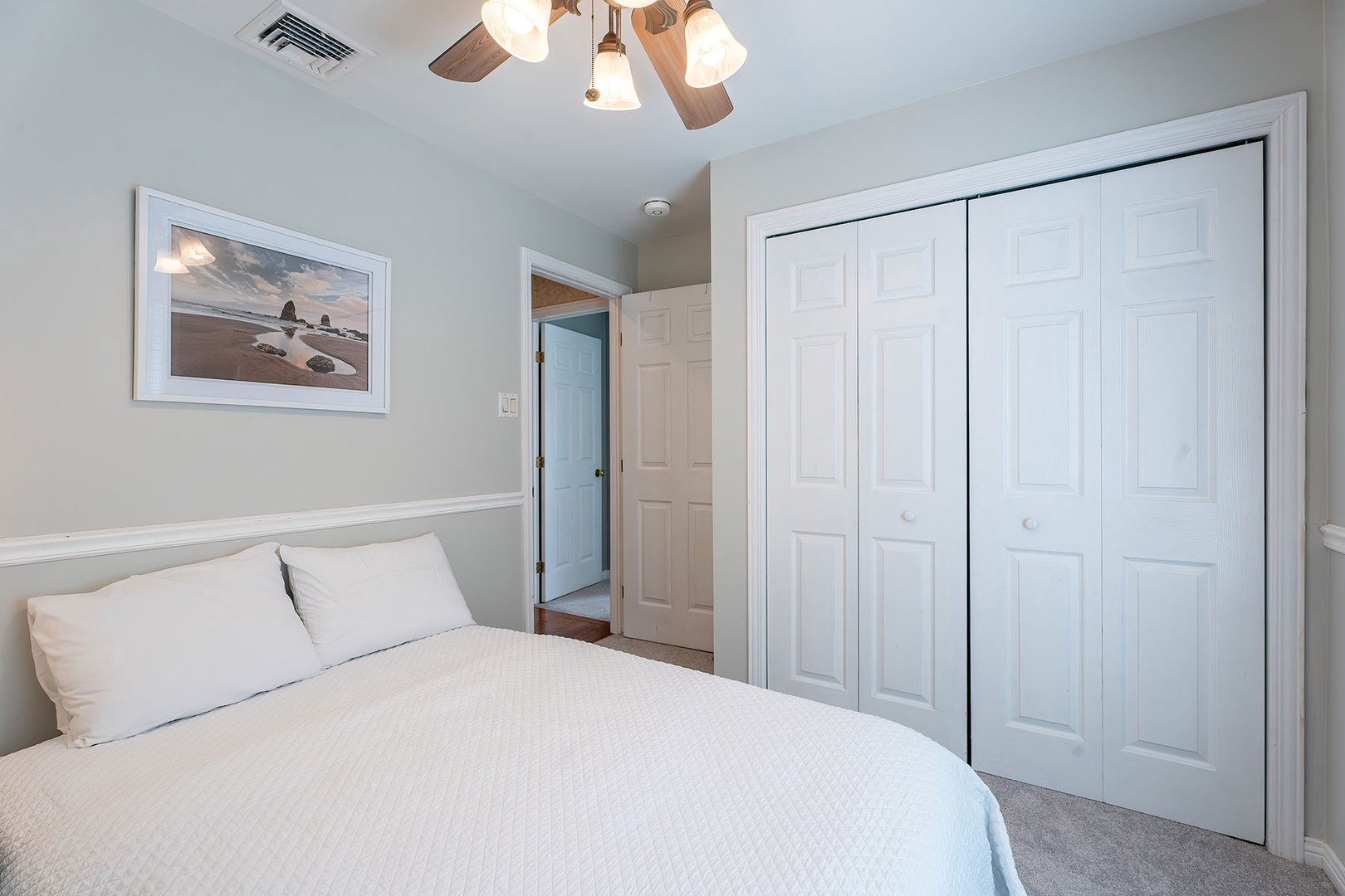Full bedroom