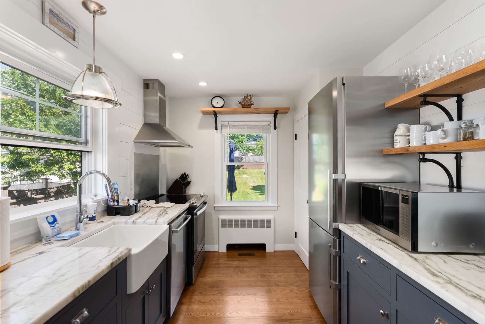A fully equipped kitchen featuring modern appliances.