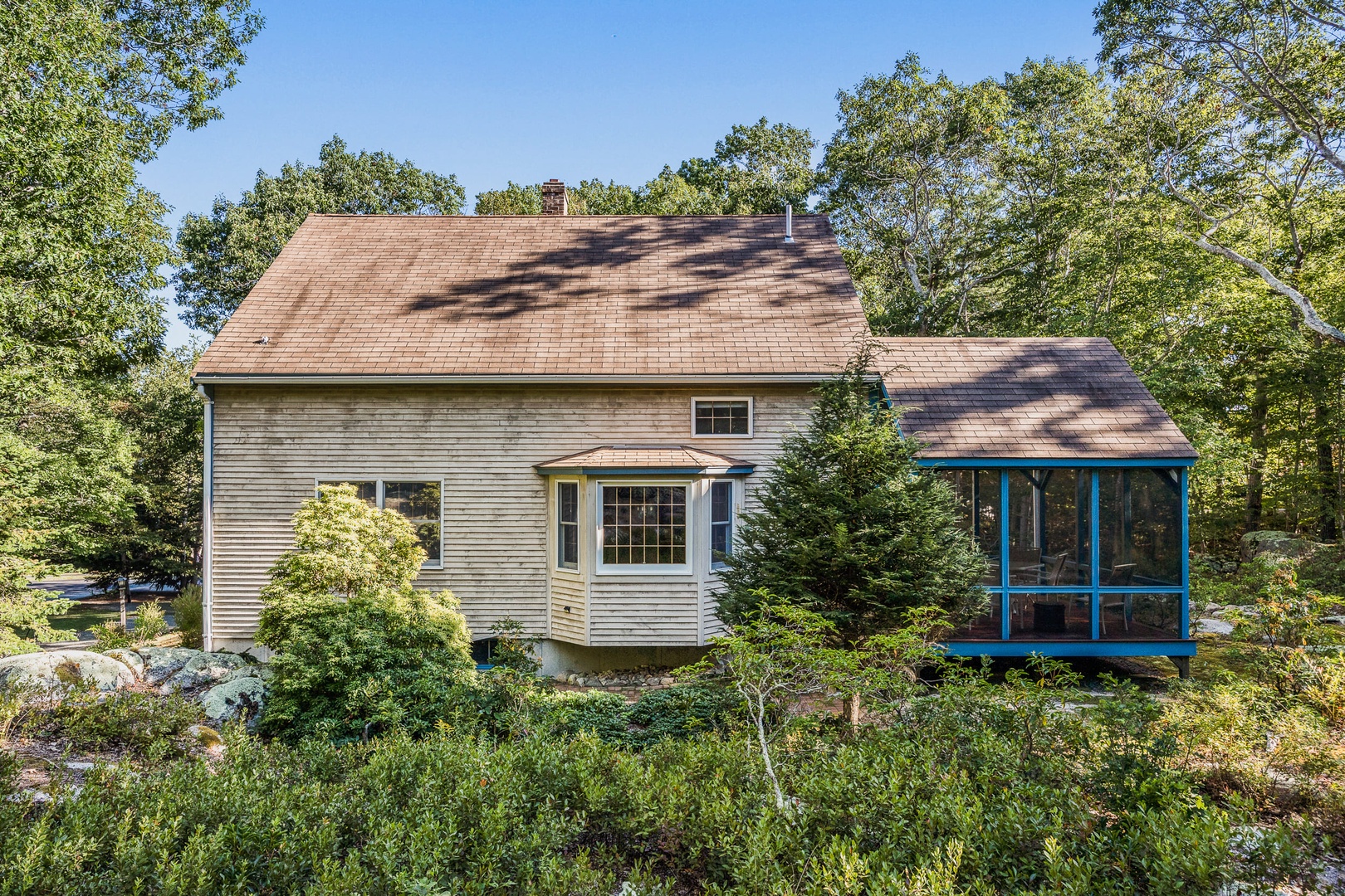 Another view of the house.