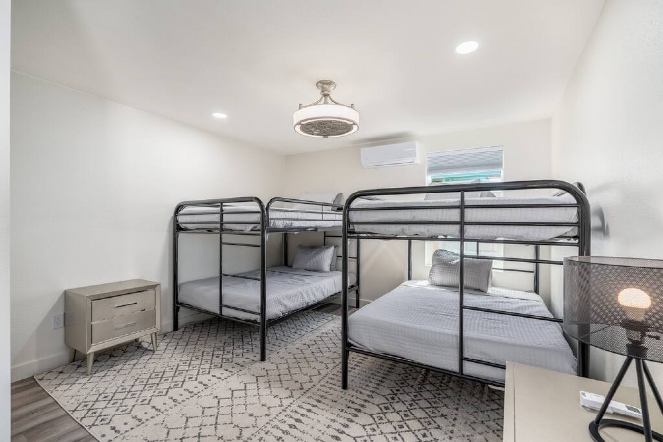 15204-198146---U41a3pXxsGAj--t6hAGyMnfl3TCVbRX6uUkdGRoue--Q-650f50a3657ae