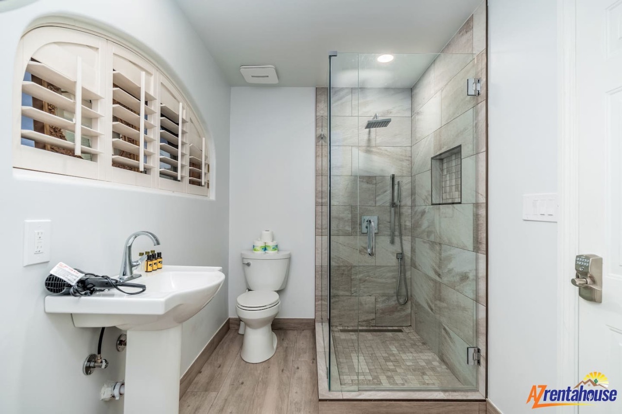 15204-231374-3nX9dU1w8Gh47Xo2aa8s07ZvNwy16Kt-F5vsQmsLhz0-65a0d95f165a7