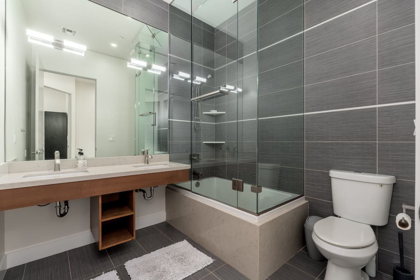 15204-357329-S8V0wETcw6goPGqUrisnsEV-9pCAAZAcnXJQ500qRns-67a2275613a10