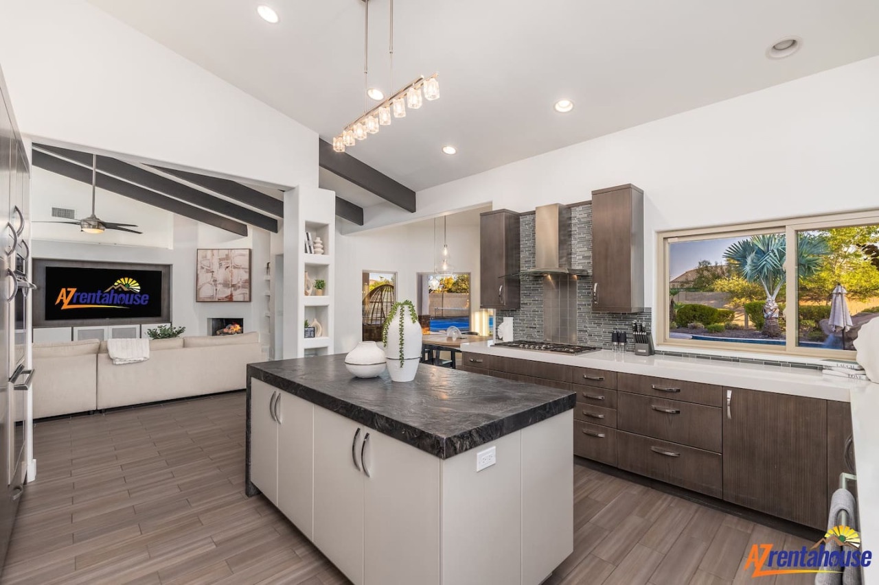 15204-296143-NF9aVmwIbe9yIX2--me2jn7sVA36Et5fhwYVmLBaYVos-66b2cde9a0011