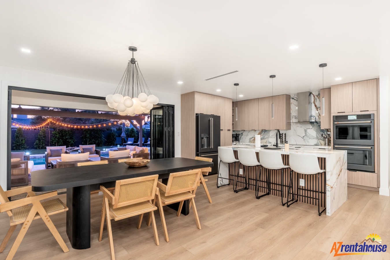 15204-376702-BUTDSMdQxukC9krmoJE2bEnXb-WAxCqMnwtWjDb2VSg-68110344707af