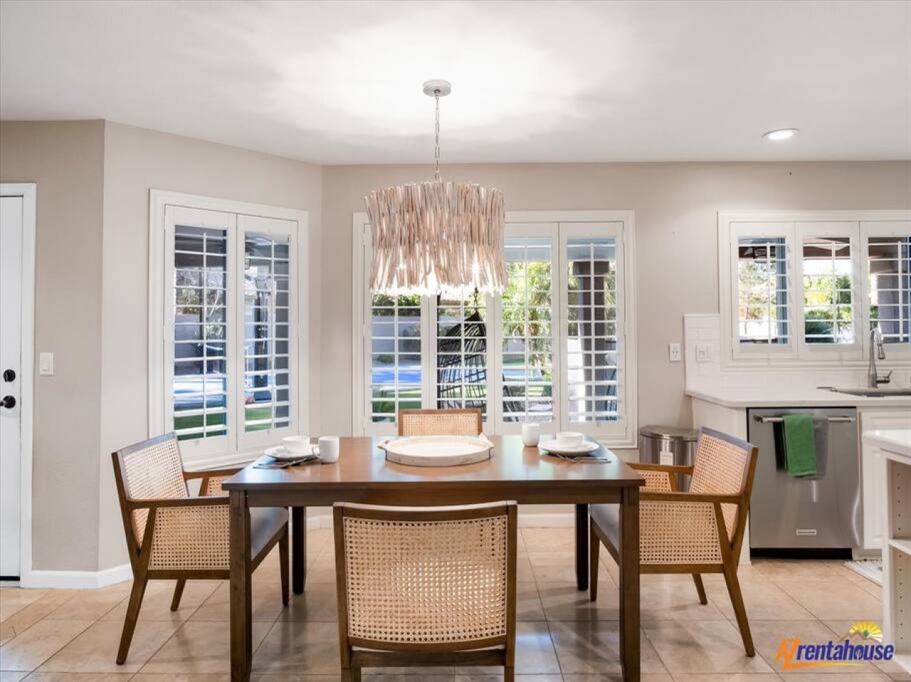 15204-204891-O5c8NedUUi9h9EbU2jJyFOzgToQBK34Frzuq8OBTVBo-653071e682726