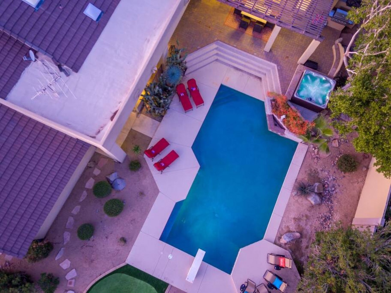 15204-193683-RJi6--fpXTw5eNRBVPaZW8zbzjEI0WrVeBDKZB7BmRxo-64f8eb51db0f0