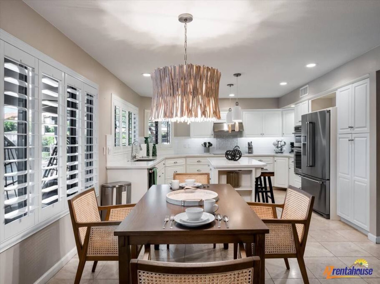 15204-204891-QimSkfIjqc-l0hclyfQZbF7WoCxQDDYnWf34hYByIO0-653071e9e54ee