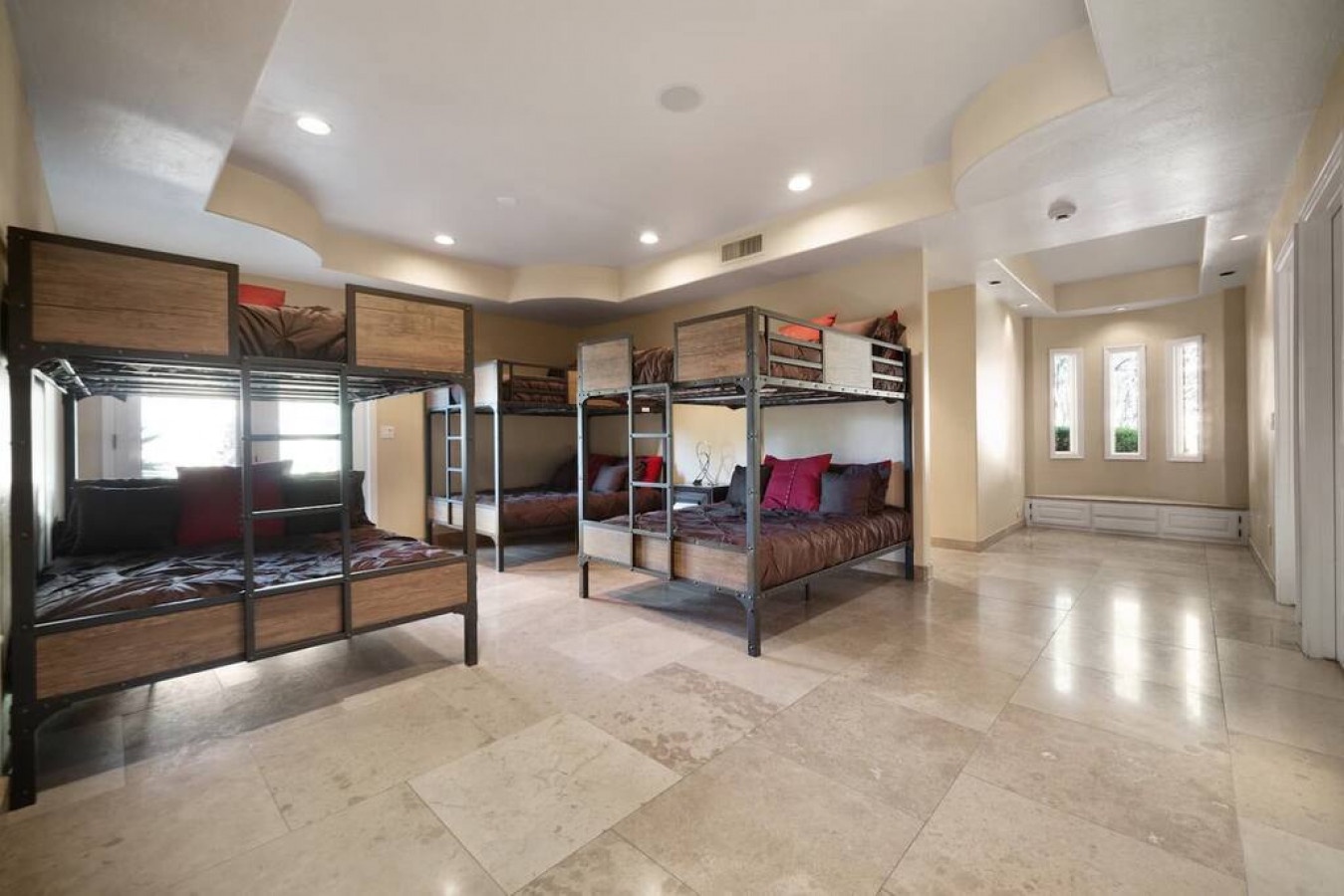 15204-193683-8l5OGASK--xZ93EO4--H1zyHuah6J--8Z5ybAzvPa4Yc8s-64f8ebb2c4608