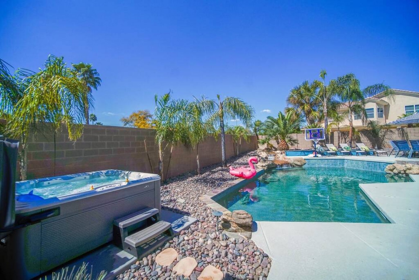 15204-193684-t7f1BcRWqEW7JRSbas73cUPTtU42W9kNhYc-XxS8TEk-64f8eca690113