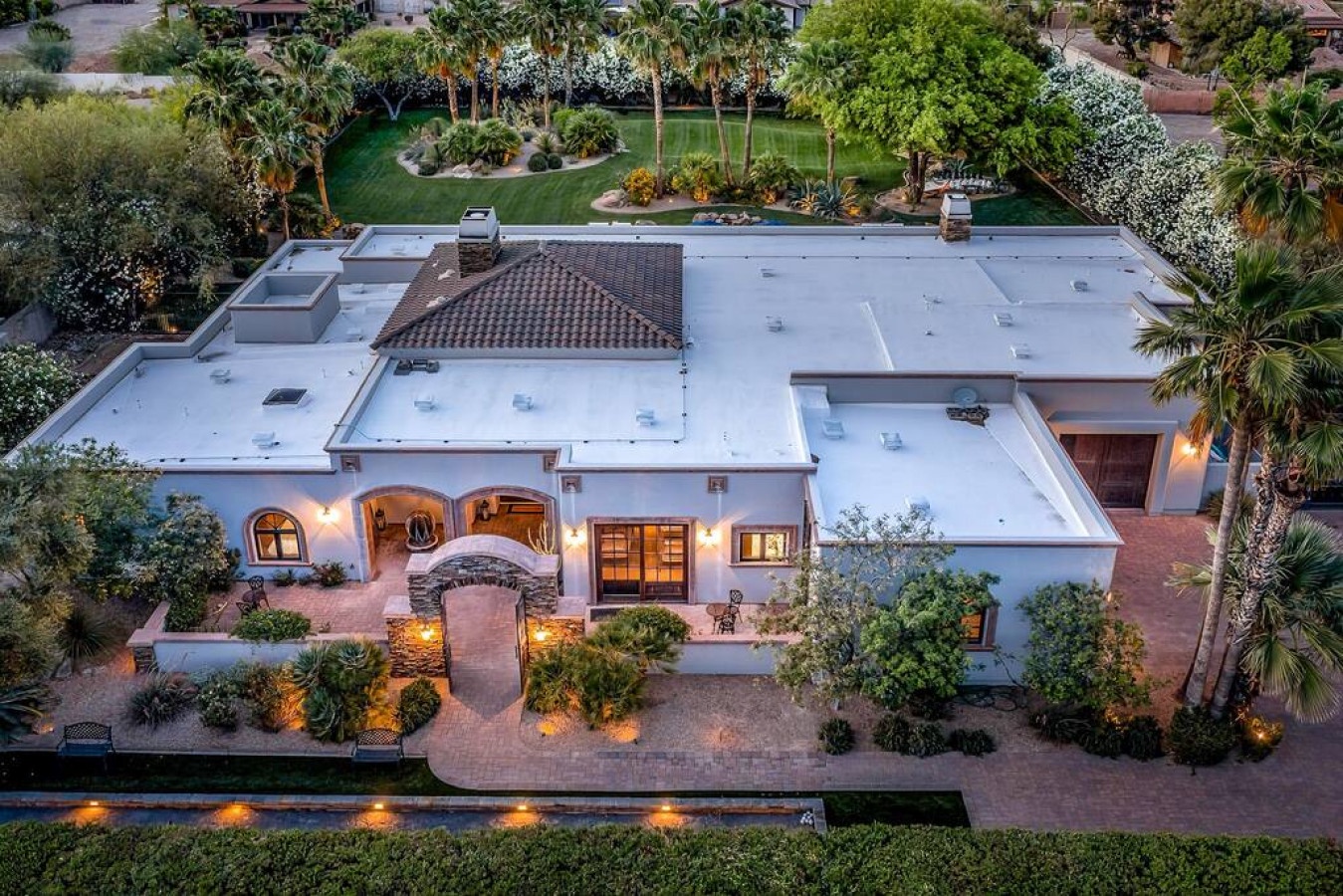 15204-193693-YuUNWGw--jVQn5fZhH7ojHe8cFv9vz0LLnYQtLZ5JgBY-64f8f61949b95