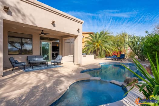 large-019c596c-bba7-70df-b0aa-d77c6227f3b5