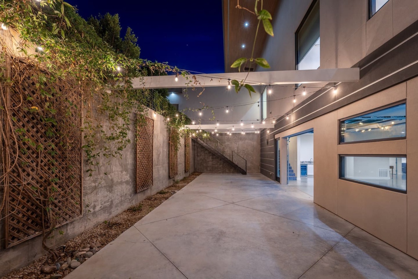 15204-357329-n5Dl4HFw6IQXsyIjbAby7FGnw7VFkeQ--DqRQ2p6sPJk-67a2274b8898a