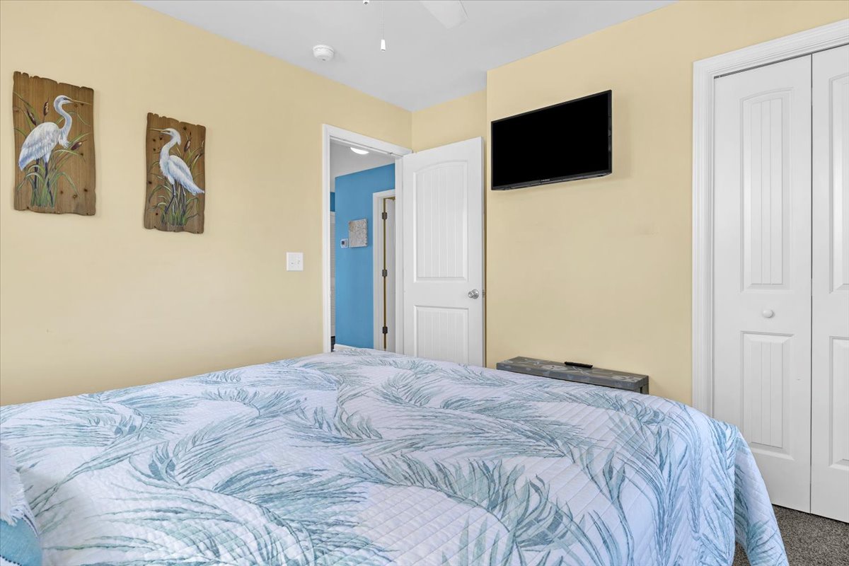 Bedroom 2 Queen with Soundside Balcony - 1st Floor