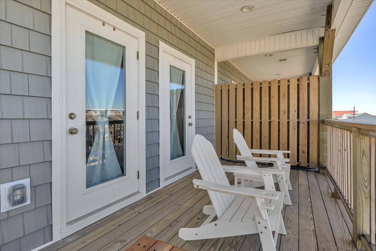 Soundside Balcony Second Floor