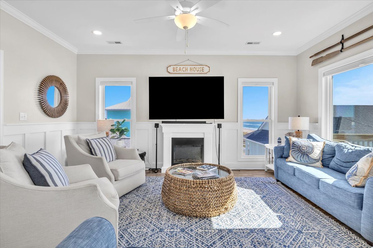 Bright Living Area with Beachfront Views - 2nd Level