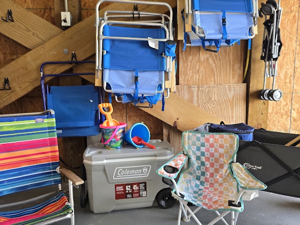 Your beach gear awaits! Items/quantities Vary