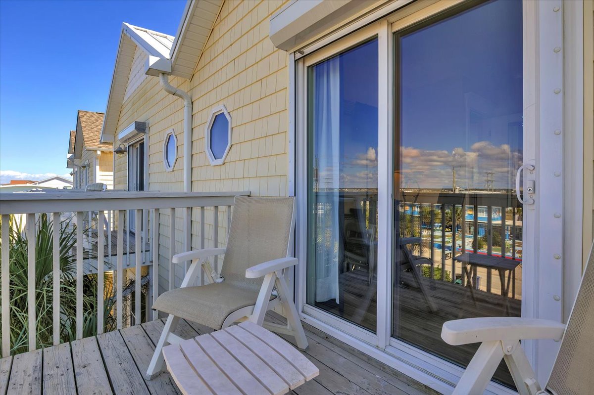 Bedroom 4: Balcony - 2nd Level